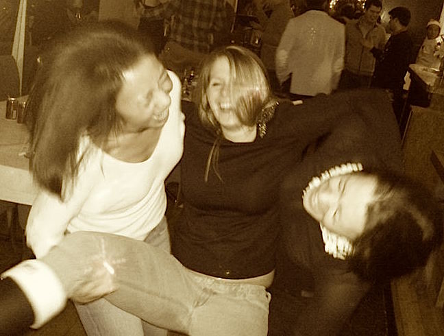 1505380_949728549422_1068554218_n